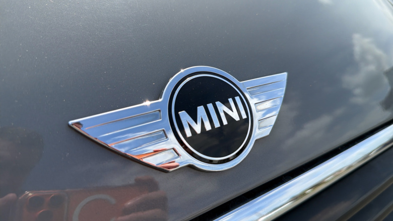 MINI Hatchback 1.5 Cooper 5dr Petrol Hatchback
